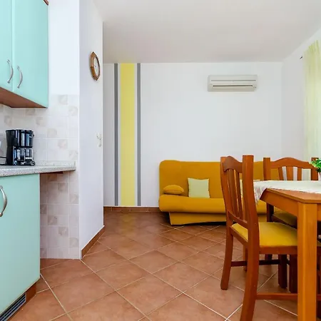 Διαμέρισμα Palm Tree