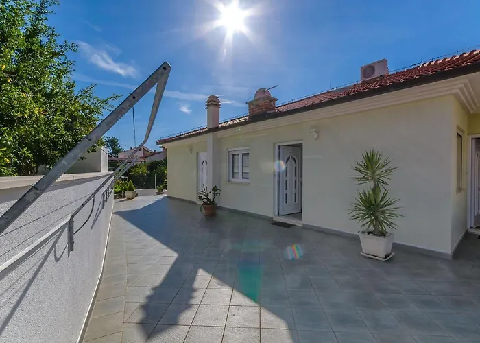 Apartment Palm Tree Trogir