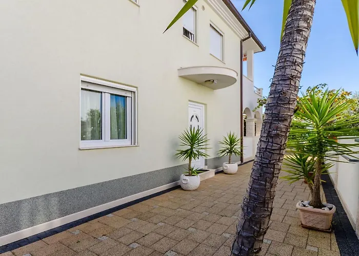 Apartment Palm Tree Trogir