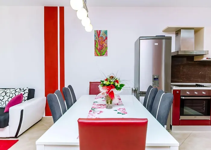 Palm Tree Apartment *